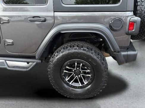 Used 2024 Jeep Wrangler Unlimited Sport AWD/4WD image 36