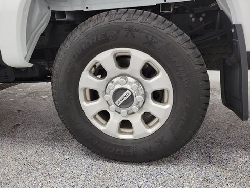 Used 2024 Ford F250 XLT AWD/4WD image 5