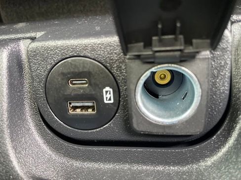 Used 2023 Ford F150 XLT image 35