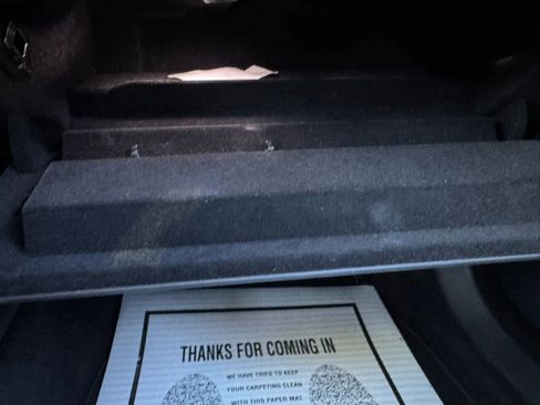 Used 2020 Porsche Taycan 4S image 33