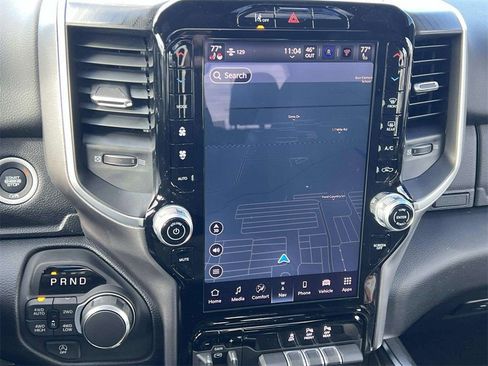 New 2026 RAM 1500 4x4 Crew Cab image 10