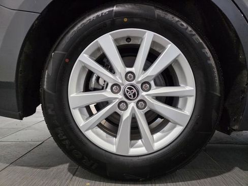 Used 2025 Toyota Camry LE image 24