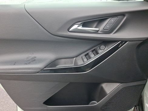 Used 2025 Chevrolet Equinox LT w/ Midnight Edition image 12