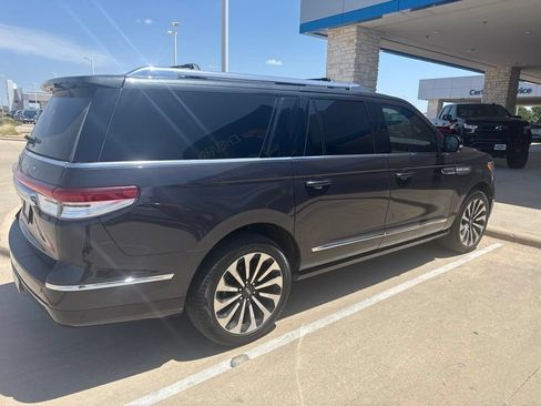 Used 2024 Lincoln Navigator L Reserve AWD/4WD image 3