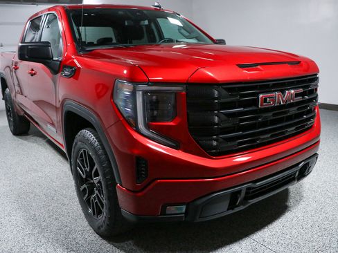 Used 2023 GMC Sierra 1500 Elevation AWD/4WD image 5