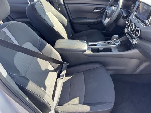 Used 2023 Nissan Sentra SV image 8