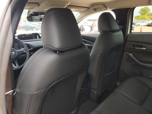 New 2025 MAZDA CX-30 AWD 2.5 S w/ Select Sport Pkg image 18