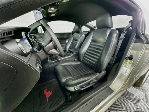 Used 2009 Ford Mustang GT Premium RWD image 20