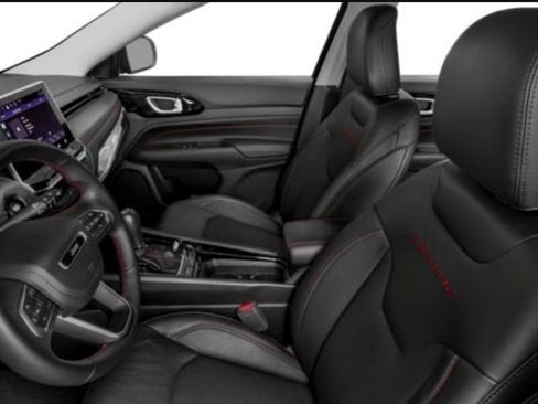 Used 2022 Jeep Compass Limited AWD/4WD image 5