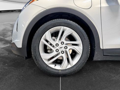 Used 2023 Chevrolet Bolt LT w/ Driver Confidence Package FWD image 29
