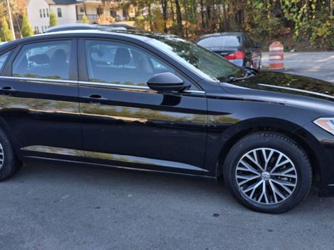 Used 2021 Volkswagen Jetta S w/ Driver Assistance Package FWD image 4