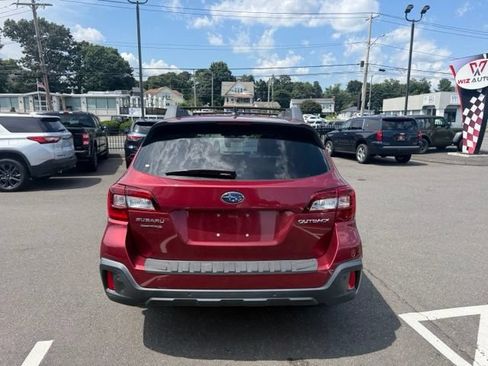 Used 2019 Subaru Outback 2.5i Limited AWD/4WD image 8