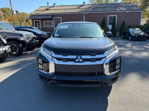 Used 2022 Mitsubishi Outlander Sport ES image 2