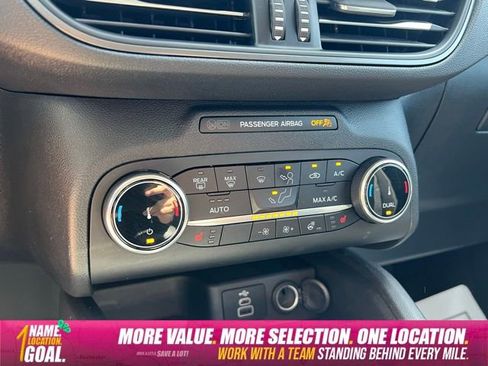 Used 2025 Ford Escape Active w/ Cold Weather Package AWD/4WD image 15