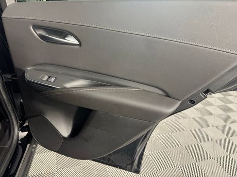 Used 2025 Cadillac XT4 Premium Luxury image 28