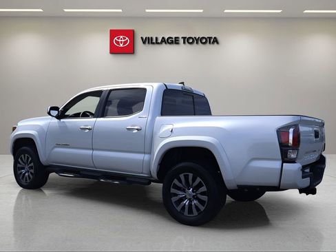 Certified 2021 Toyota Tacoma Limited image 3