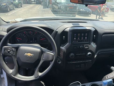 Used 2024 Chevrolet Silverado 1500 Custom image 12