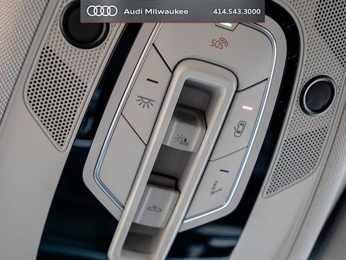 Used 2023 Audi Q7 3.0T Premium w/ Convenience Package AWD/4WD image 32