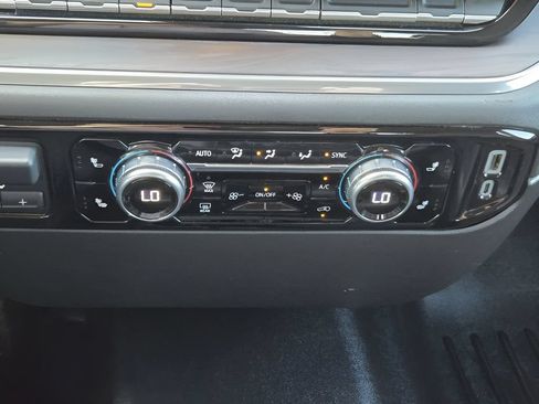 Used 2023 GMC Sierra 1500 SLT RWD image 16