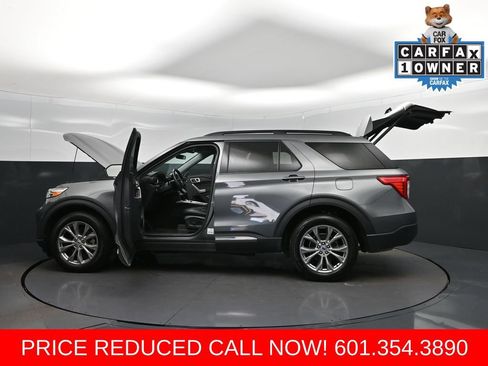 Used 2023 Ford Explorer XLT w/ Equipment Group 202A AWD/4WD image 46