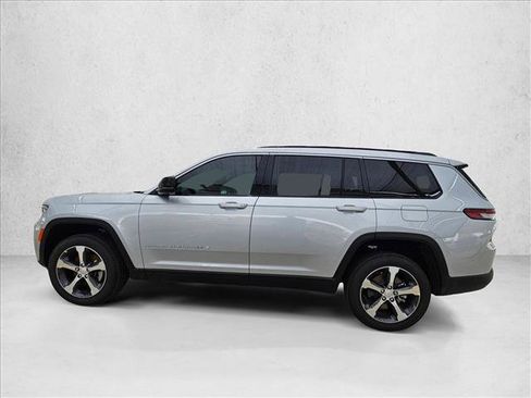 New 2026 Jeep Grand Cherokee L Limited RWD image 5