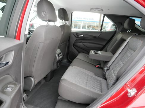 Used 2024 Chevrolet Equinox LT w/ LPO, Floor Liner Package image 34