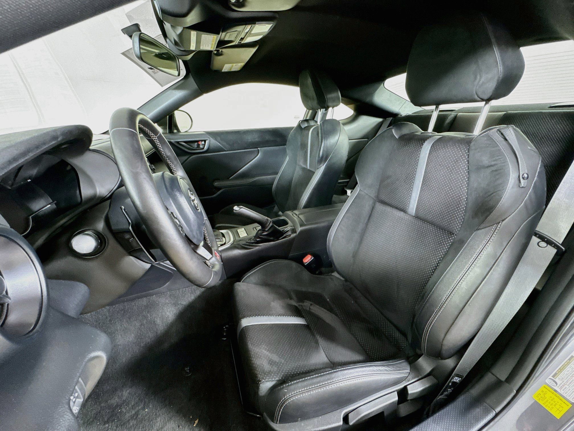 Certified 2024 Toyota GR86 Premium RWD image 2