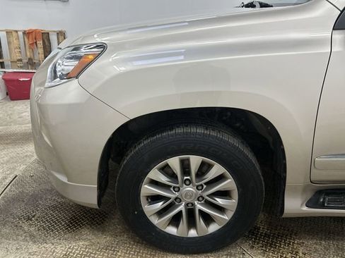 Used 2016 Lexus GX 460 w/ Premium Package image 20