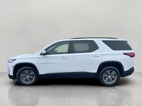 Used 2023 Chevrolet Traverse LT w/ Midnight/Sport Edition image 4