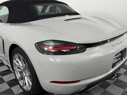 Certified 2023 Porsche 718 Boxster S RWD image 22