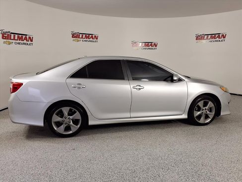 Used 2012 Toyota Camry SE image 8