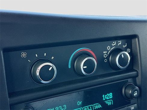 Used 2019 Chevrolet Express 3500 Extended w/ Power Convenience Package image 15