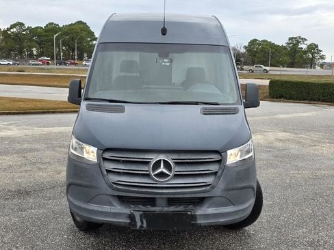 Used 2019 Mercedes-Benz Sprinter 144 image 2
