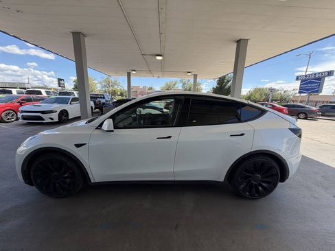 Used 2022 Tesla Model Y Performance AWD/4WD image 5