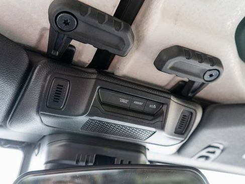 Used 2024 Jeep Wrangler Sahara image 30