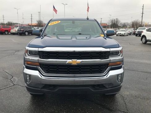 Used 2019 Chevrolet Silverado 1500 LT w/ All Star Edition image 2