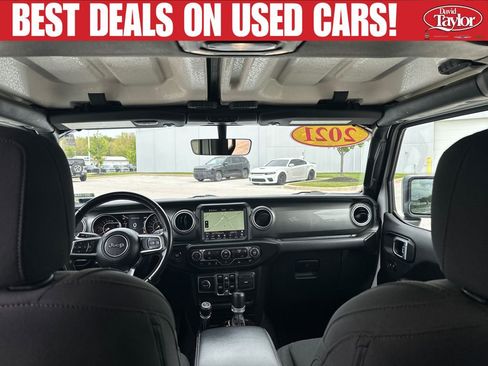 Used 2021 Jeep Gladiator Overland AWD/4WD image 23