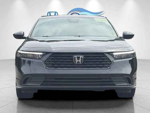 Used 2023 Honda Accord Sport image 8