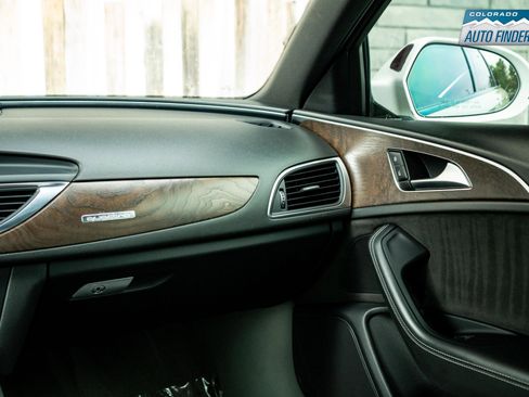 Used 2018 Audi S6 Prestige w/ Prestige Package image 22