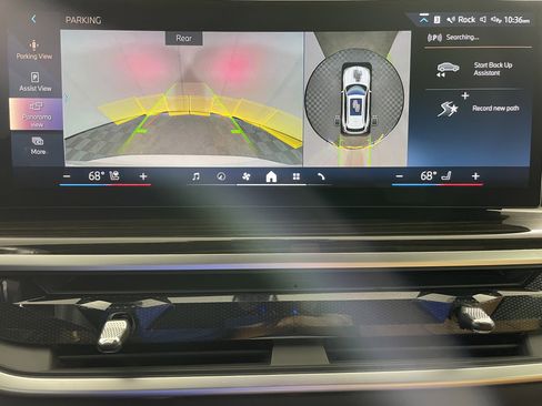 Used 2025 BMW X5 xDrive40i w/ M Sport Package image 22