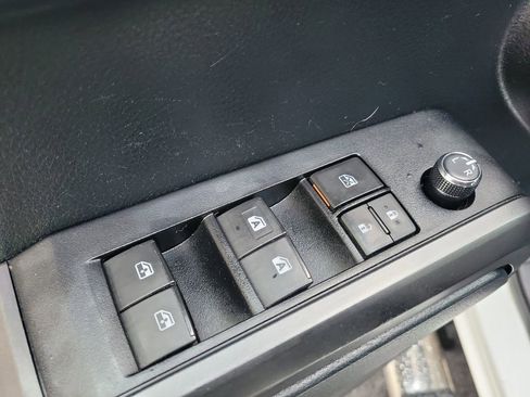 Used 2016 Toyota Tacoma TRD Sport w/ Towing Package image 17