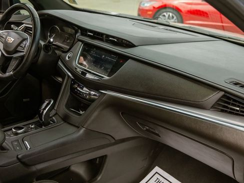 Used 2021 Cadillac XT5 Luxury FWD image 11