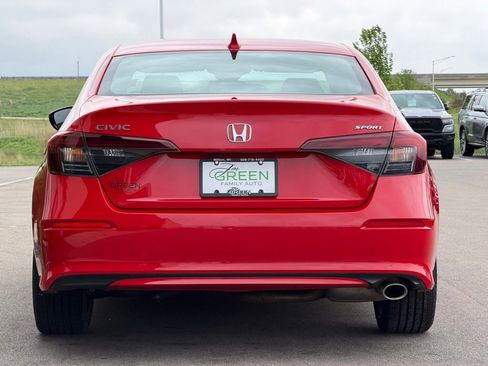Used 2025 Honda Civic Sport image 8