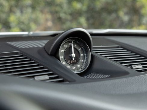 Certified 2020 Porsche 911 Carrera image 24