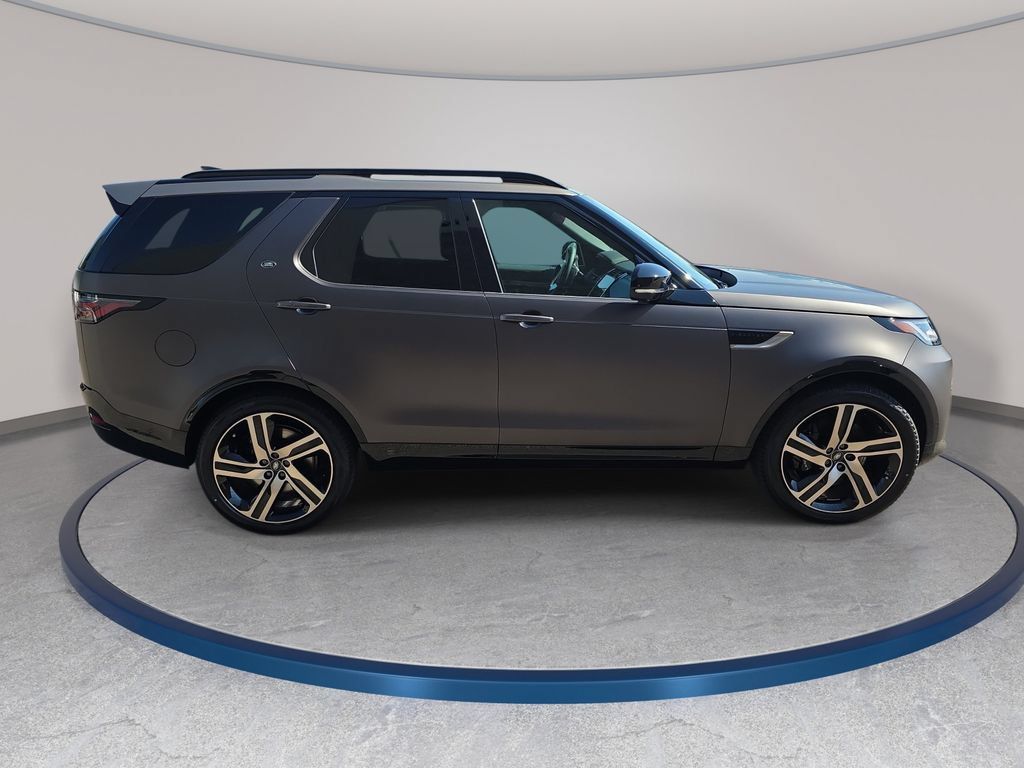 New 2026 Land Rover Discovery Limited Edition AWD/4WD image 4