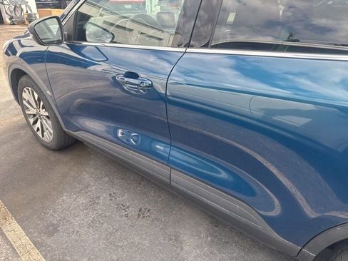 Used 2020 Ford Escape Titanium w/ Titanium Premium Package 2.0 image 7