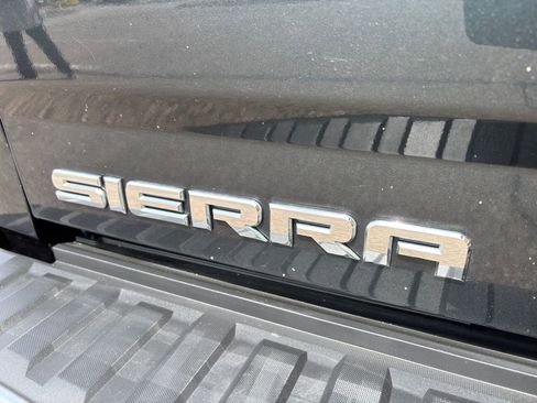 Used 2018 GMC Sierra 1500 SLT image 13