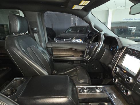 Used 2018 Ford Expedition Limited w/ Equipment Group 302A image 34