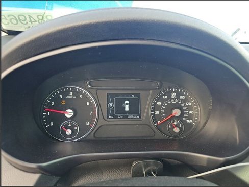 Used 2017 Kia Sorento LX image 22