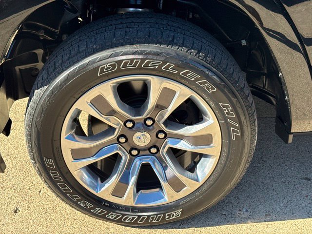 Used 2024 RAM 1500 Limited AWD/4WD image 18
